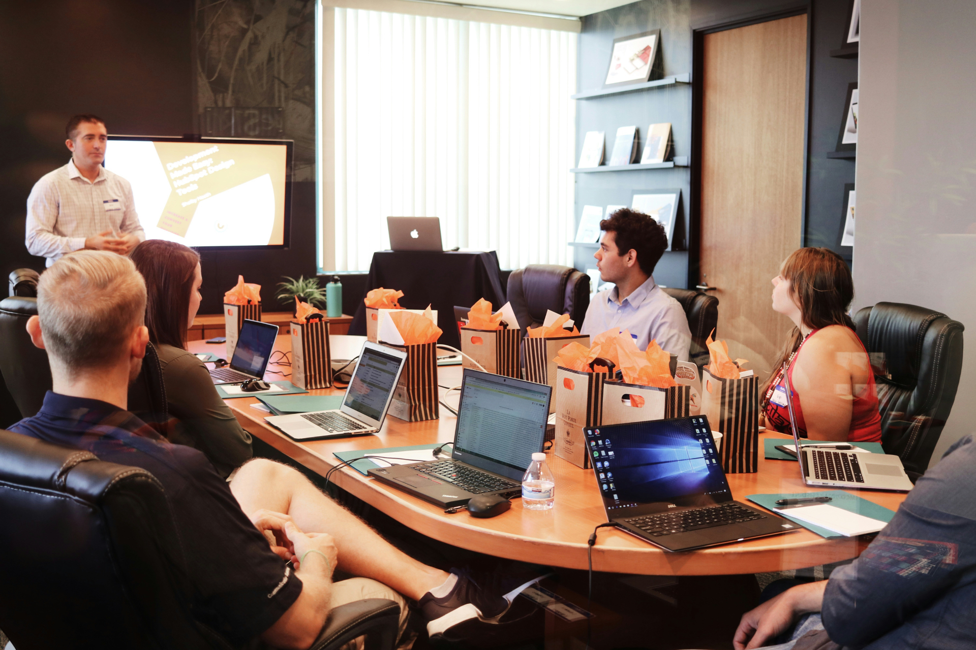 Sales & Negotiation Skills course cover